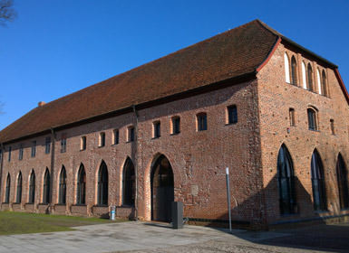 Außenansicht des Klosters in Zarrentin in dem die Stadtvertretung tagt